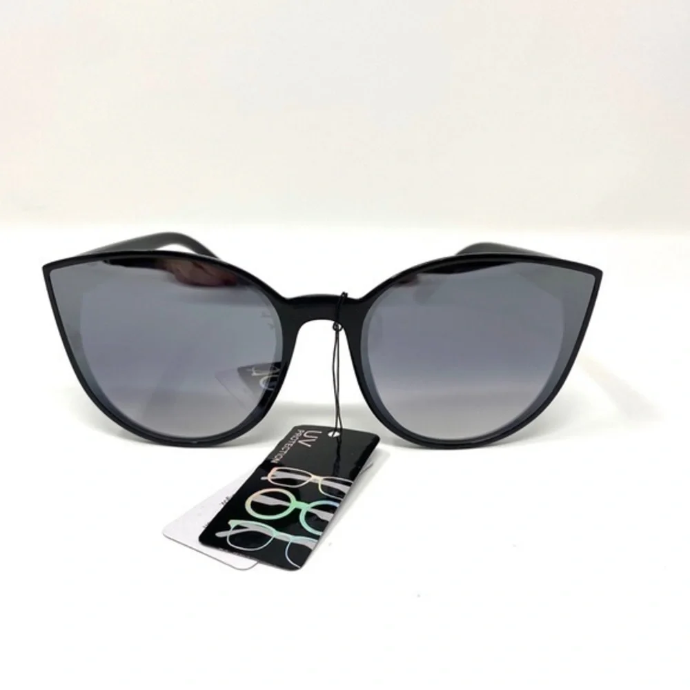 Cat style sunglasses